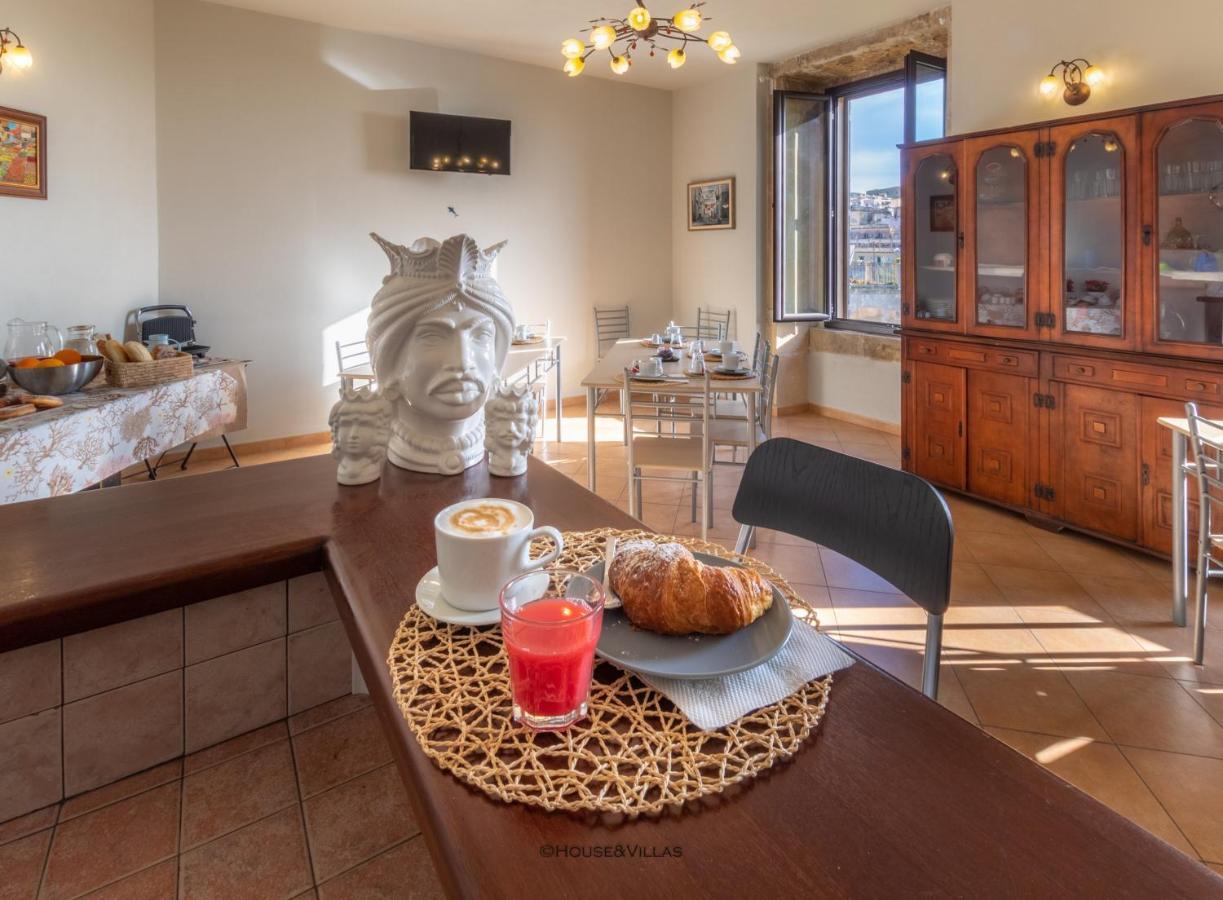Villa Rosaria Rooms 노토 외부 사진