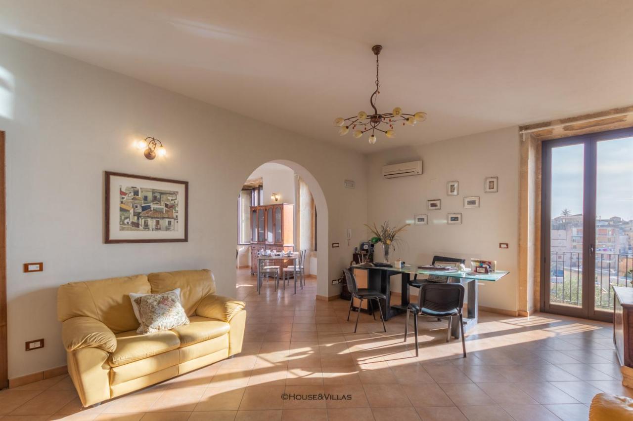 Villa Rosaria Rooms 노토 외부 사진