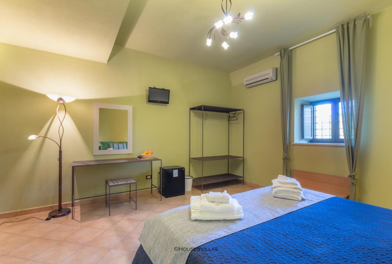 Villa Rosaria Rooms 노토 외부 사진